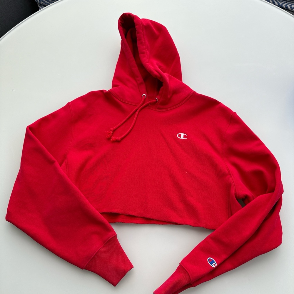 Cropped red champion sweatshirt